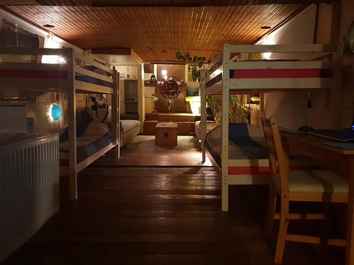 Beagle Family Houseboat Ξενοδοχείο Άμστερνταμ Πλωτό κατάλυμα