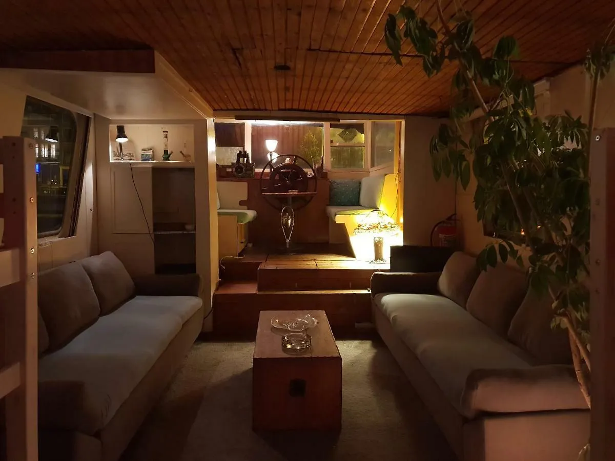 Beagle Family Houseboat Ξενοδοχείο Άμστερνταμ 0*,