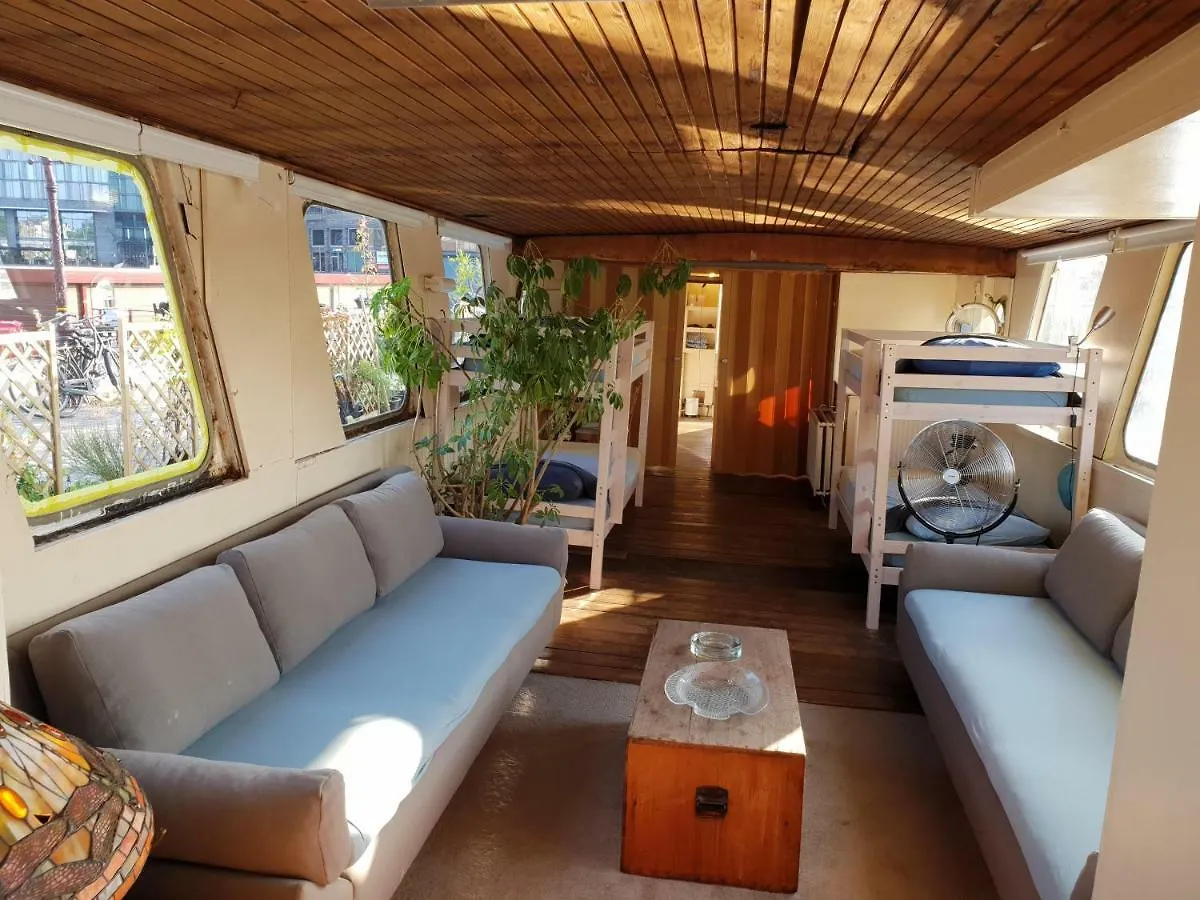 Hotel Beagle Family Houseboat Amsterdam